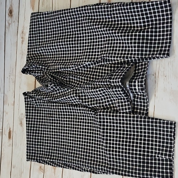 Old Navy Pixie Black and White Window Pane Check Pants - Picture 6 of 14